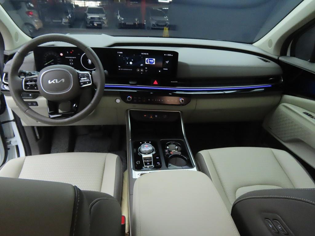 KIA Carnival - Vista 7