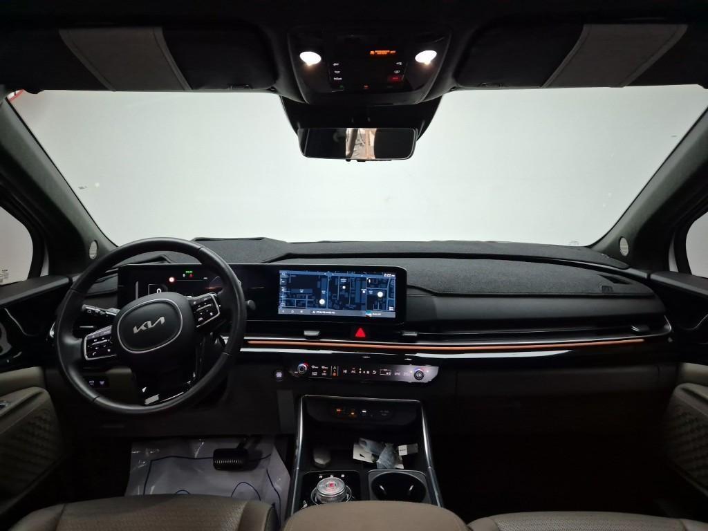 KIA Carnival - Vista 9