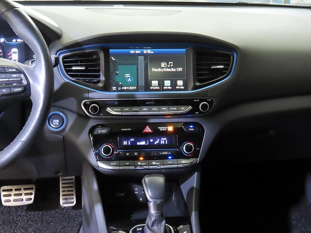 HYUNDAI Ioniq - Vista 11