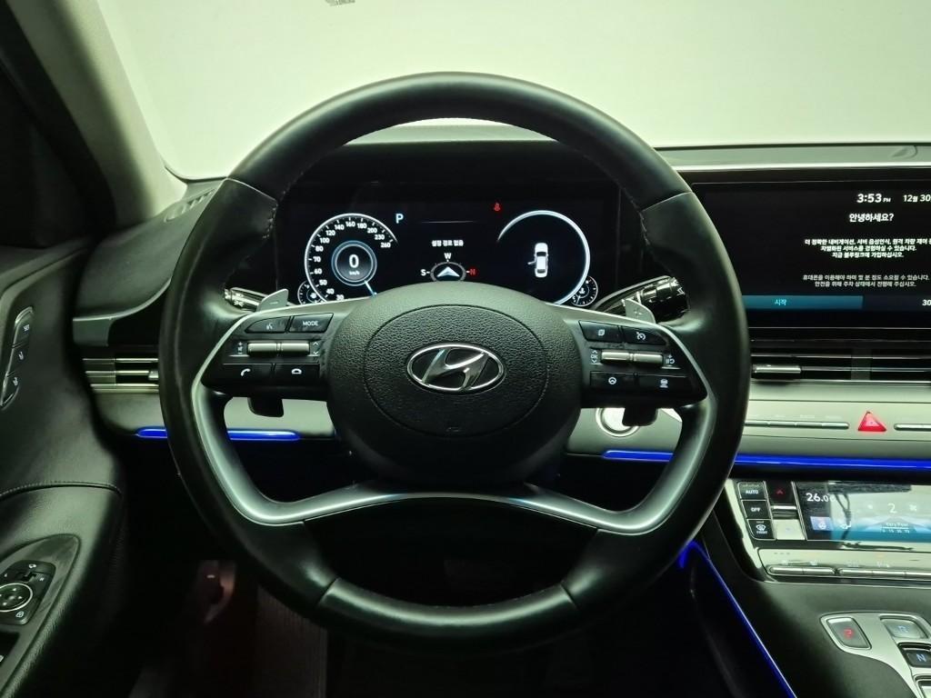 HYUNDAI Grandeur - Vista 7