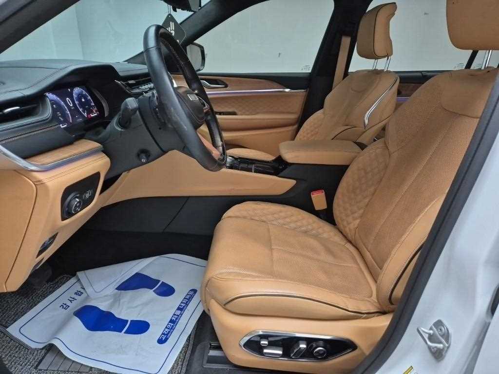 Jeep Cherokee - Vista 11