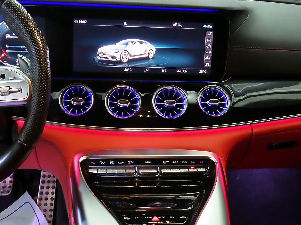 Mercedes Benz AMG GT - Vista 11