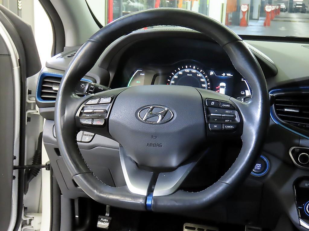 HYUNDAI Ioniq - Vista 8