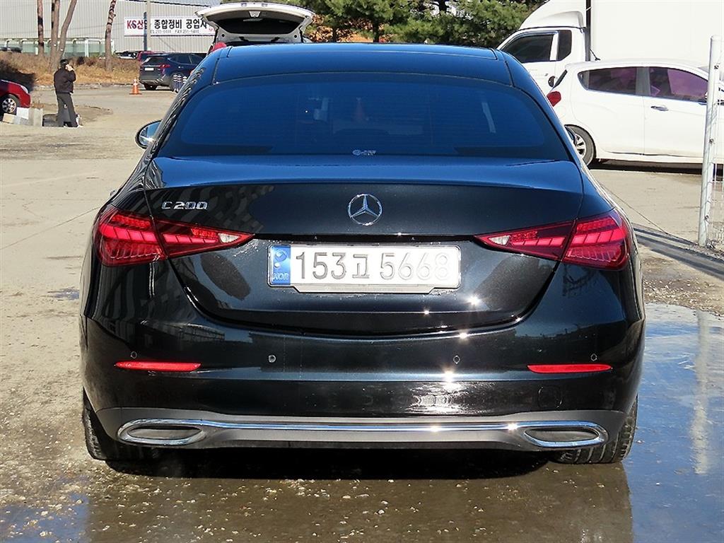 Mercedes Benz C Class - Vista 4