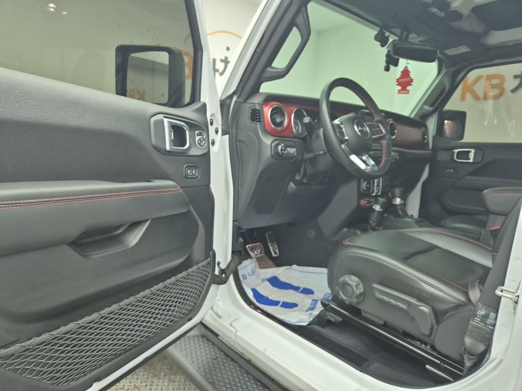 Jeep Wrangler 2023 Blanco - Importación desde Corea - HF Imports Iquique - Foto 18