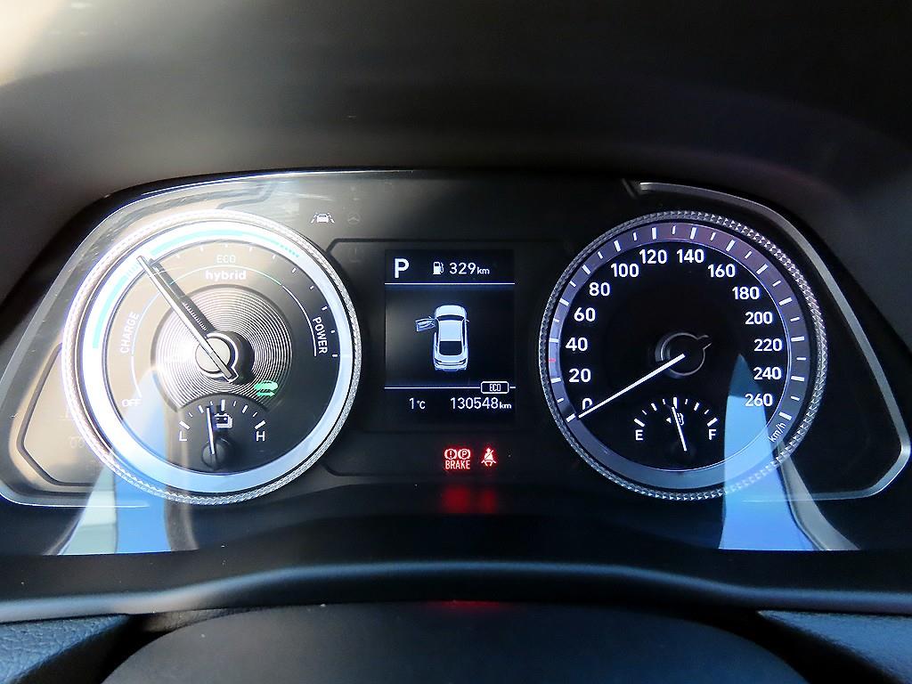 HYUNDAI Sonata - Vista 9