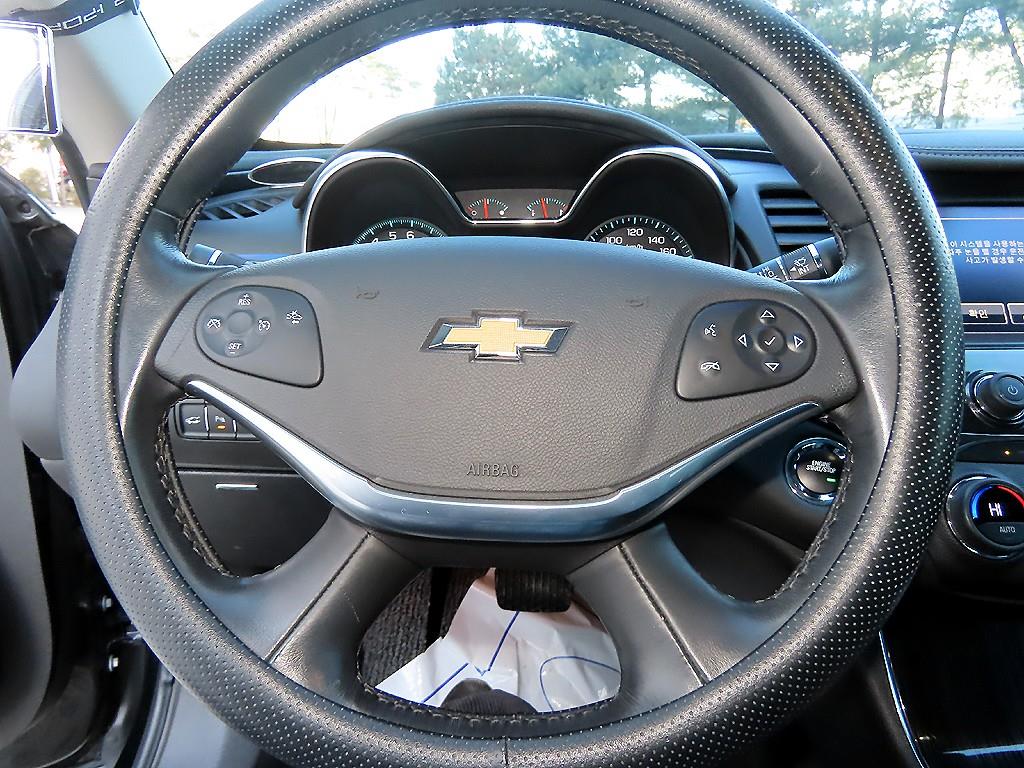 Chevrolet Impala - Vista 8