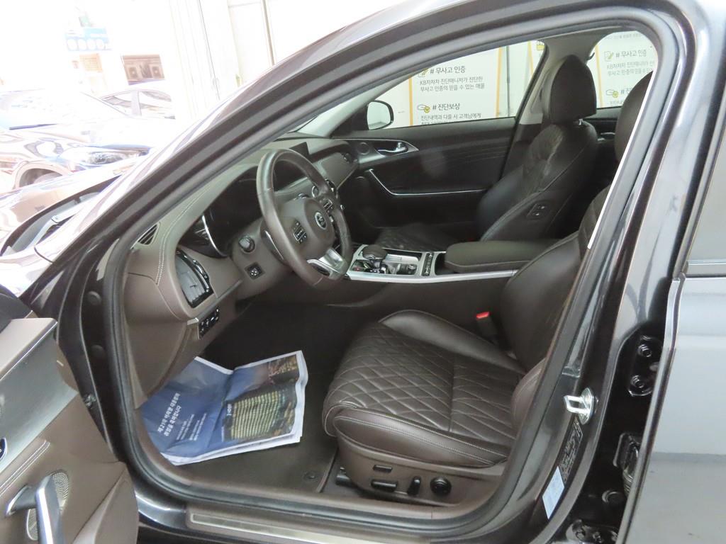 KIA Stinger - Vista 5