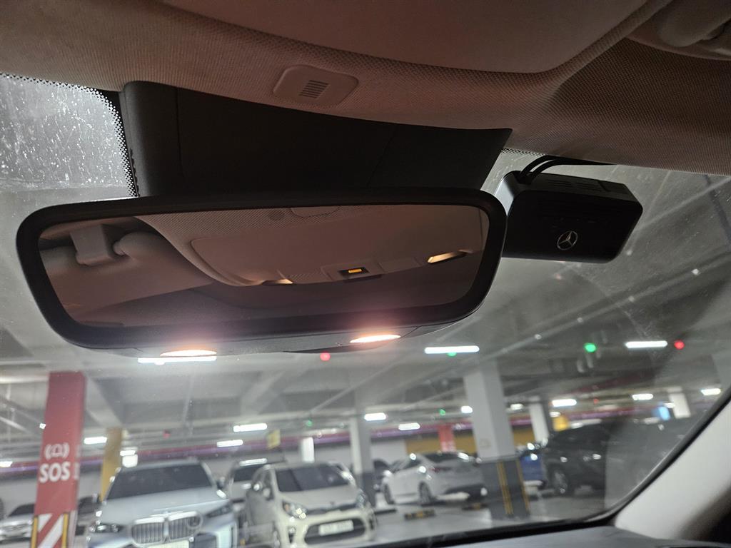 Mercedes Benz GLA Class - Vista 7