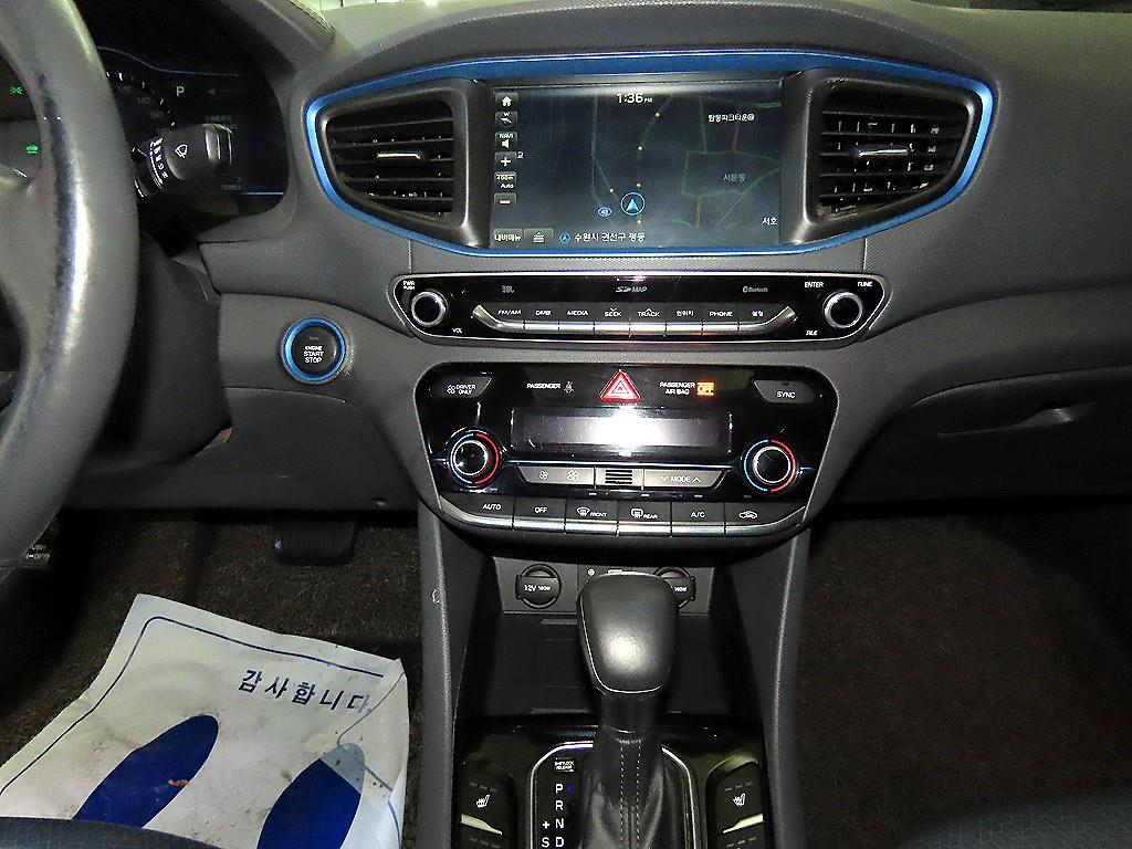 HYUNDAI Ioniq - Vista 11