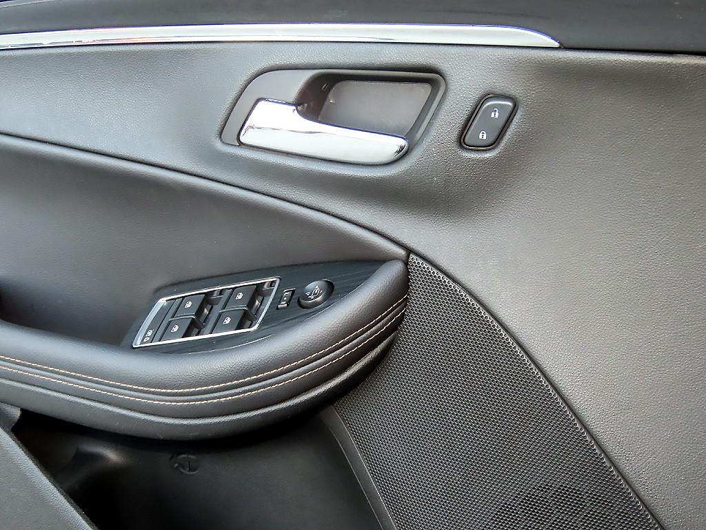 Chevrolet Impala - Vista 11