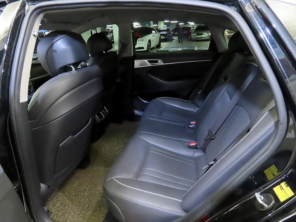 Genesis G80 - Vista 7