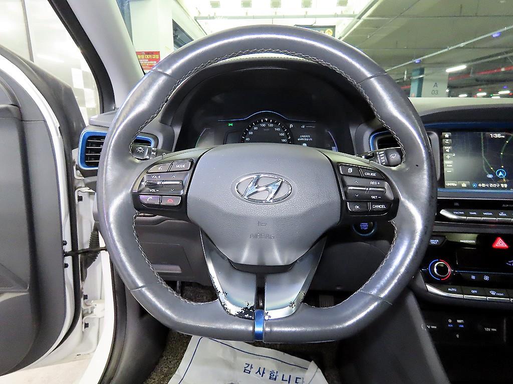 HYUNDAI Ioniq - Vista 8