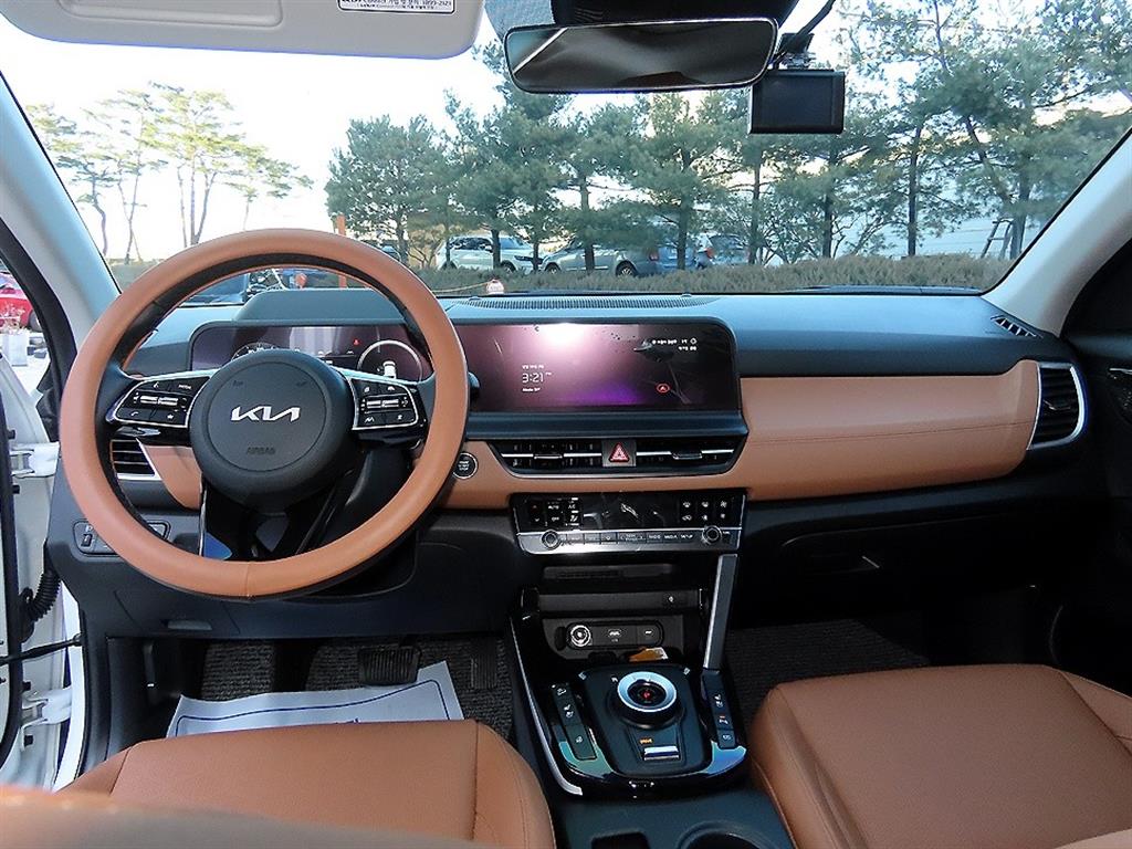 KIA Seltos - Vista 7