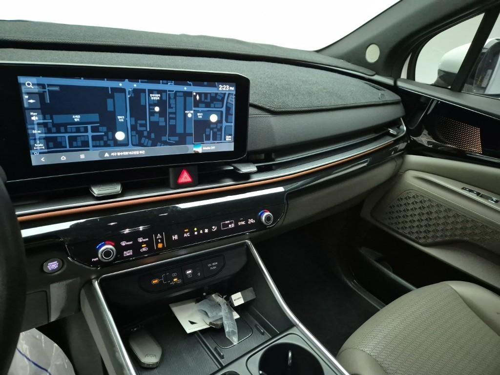 KIA Carnival 2024 Blanco - Importación desde Corea - HF Imports Iquique - Foto 15