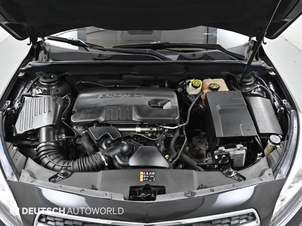 Chevrolet Malibu - Vista 6