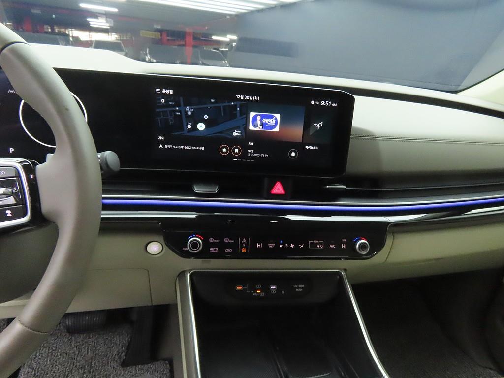 KIA Carnival - Vista 10