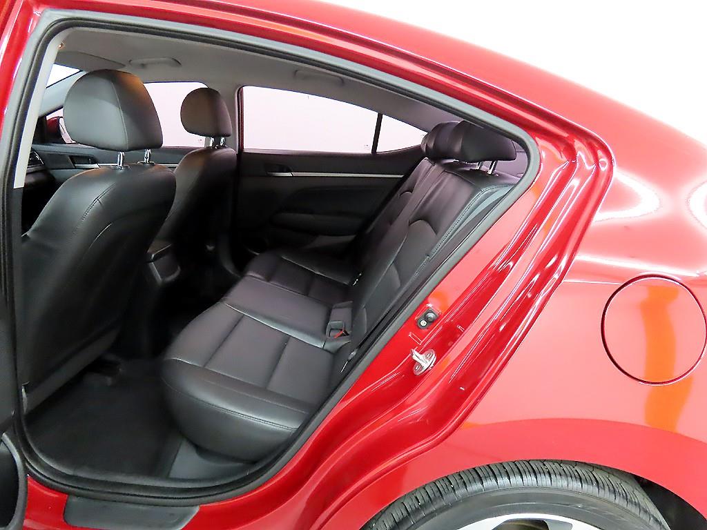 HYUNDAI Avante - Vista 6