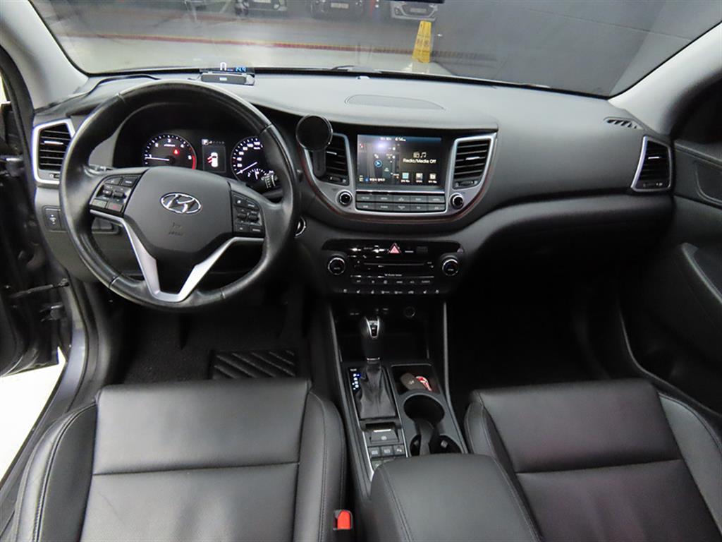 HYUNDAI Tucson - Vista 7