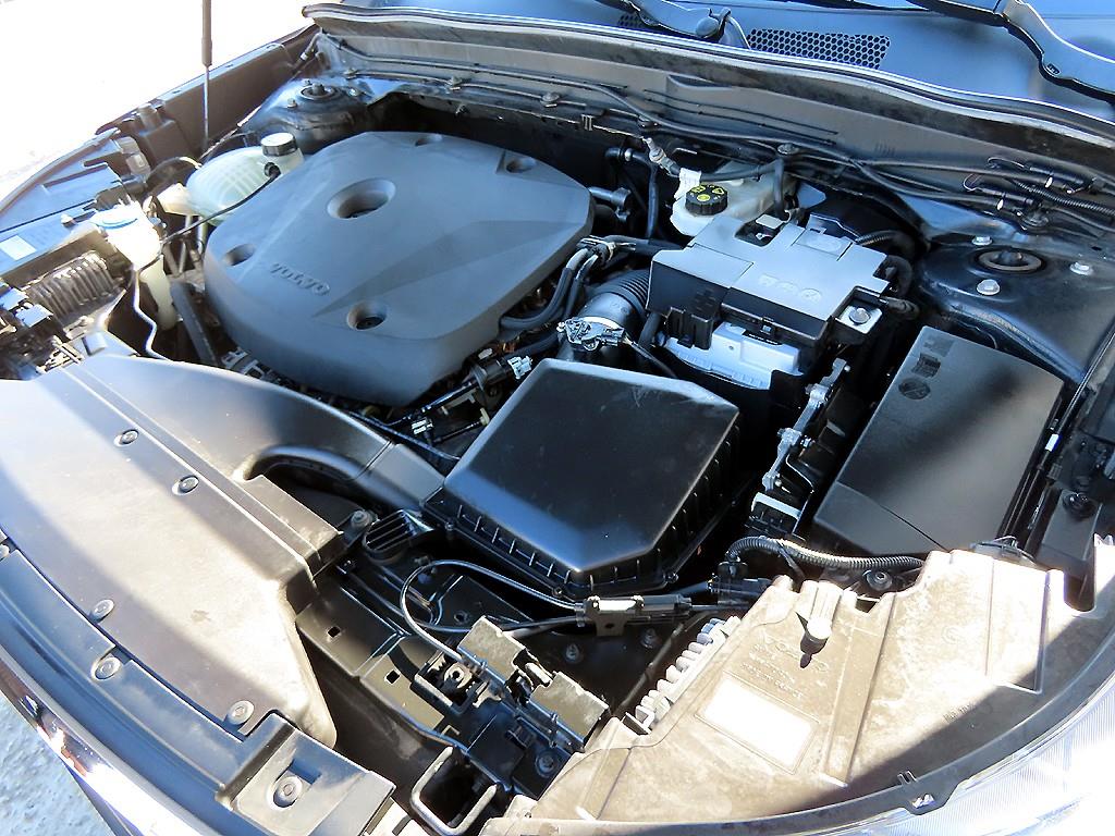 Volvo XC40 2020 Negro - Importación desde Corea - HF Imports Iquique - Foto 19