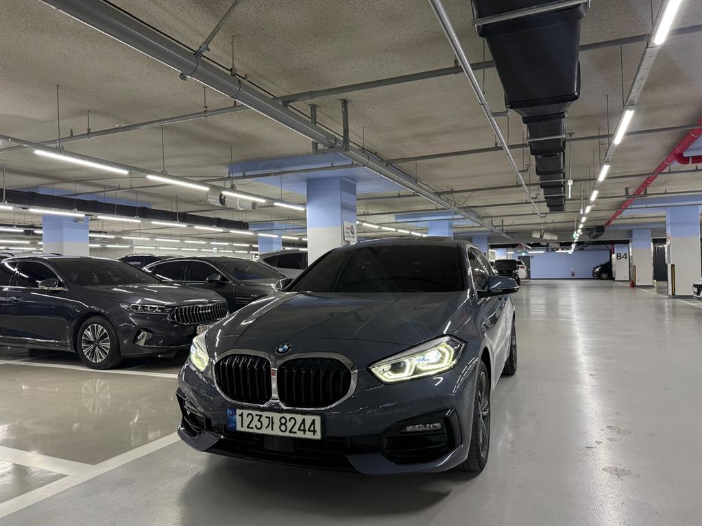 BMW 1 series 2021 Gris - Importación desde Corea - HF Imports Iquique - Foto 1