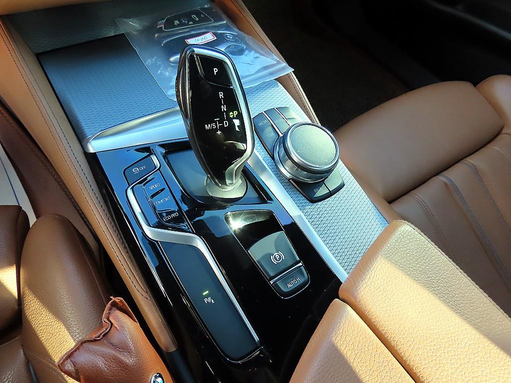 BMW 5 Series - Vista 11