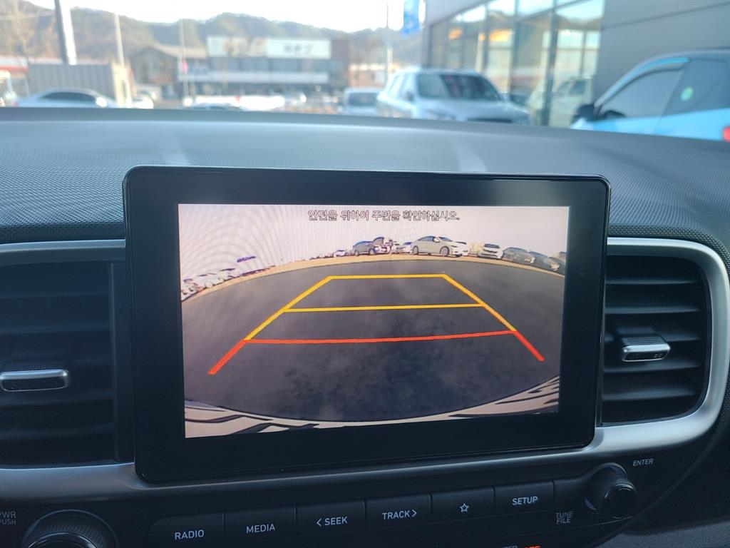 HYUNDAI Venue 2022 Blanco - Importación desde Corea - HF Imports Iquique - Foto 15