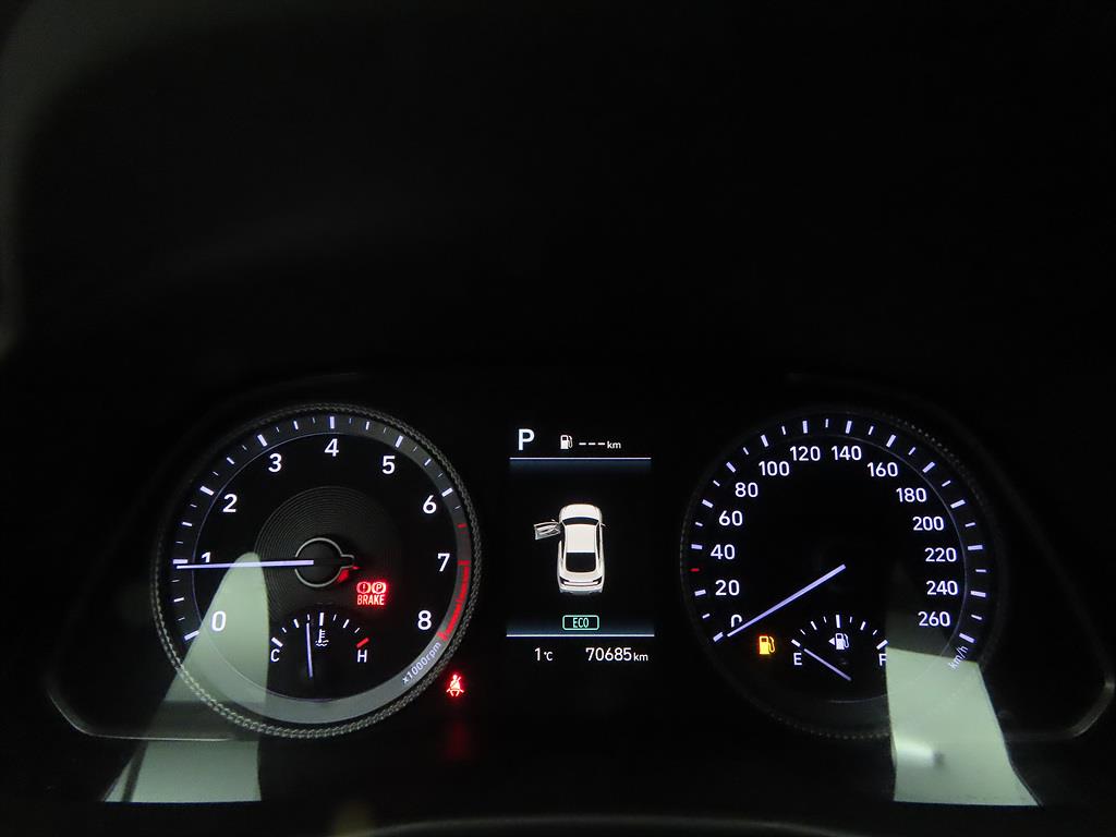 HYUNDAI Sonata - Vista 9