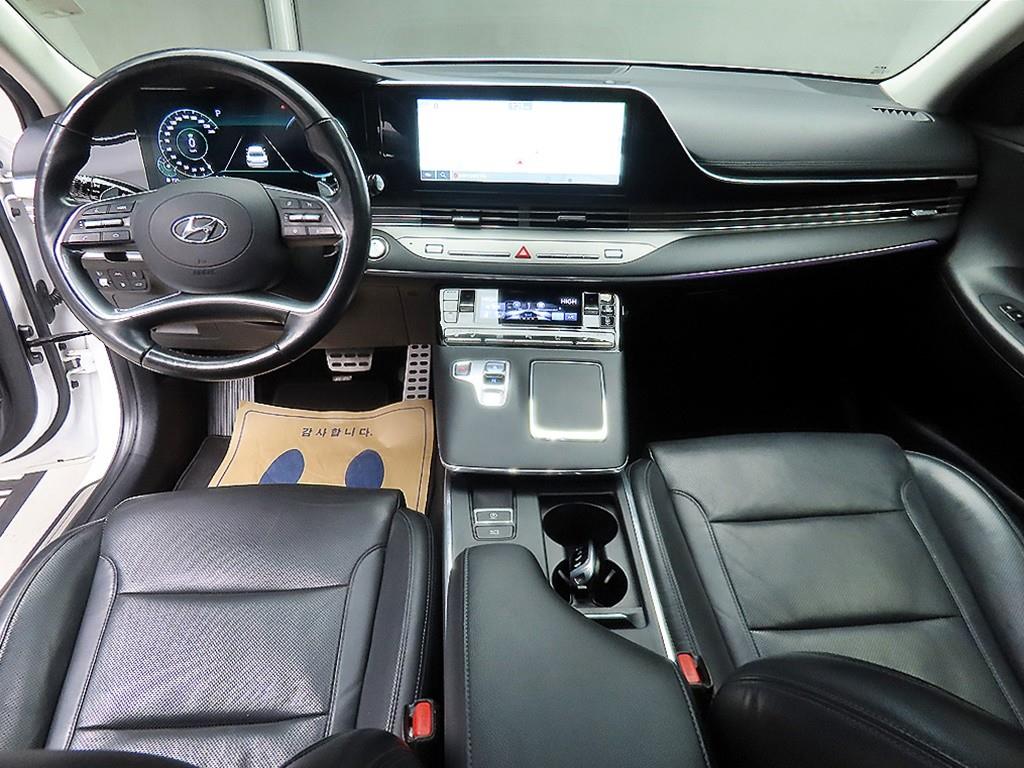 HYUNDAI Grandeur - Vista 7