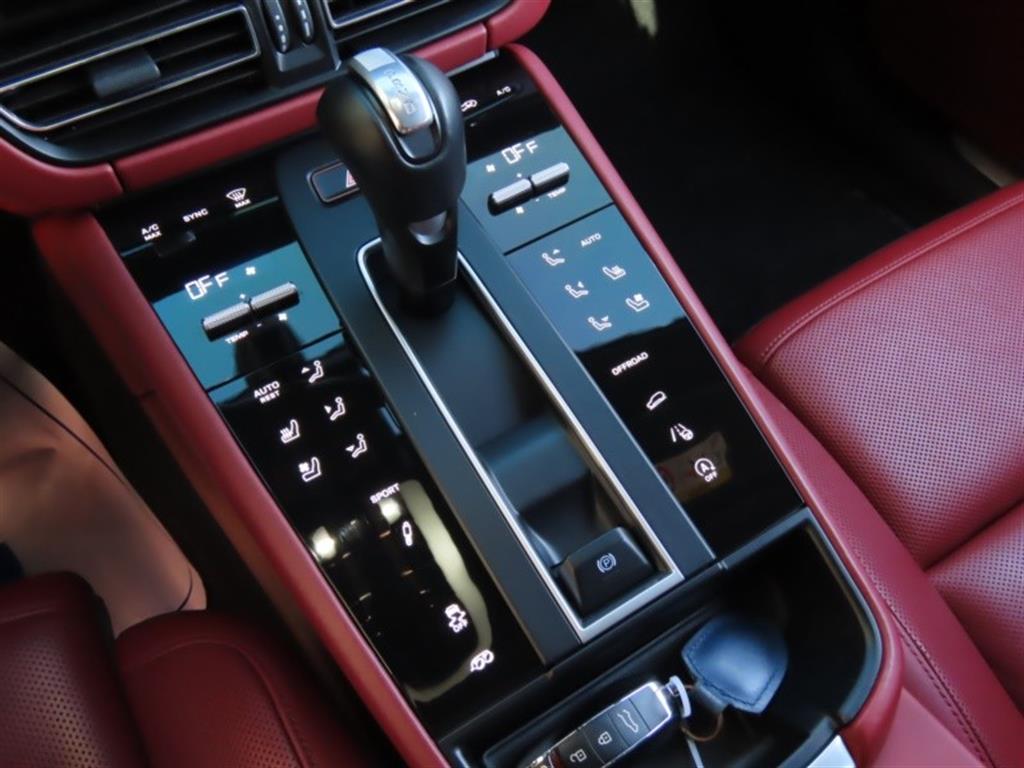 Porsche Macan - Vista 11