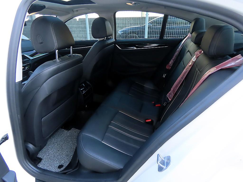 BMW 5 Series - Vista 6