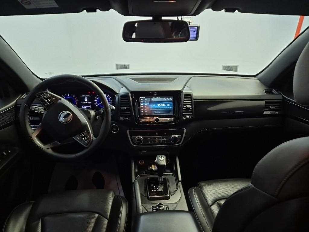 Ssangyong Rexton - Vista 7