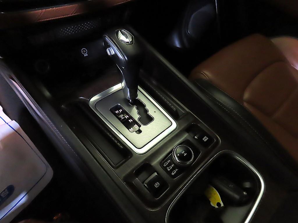 Ssangyong Rexton - Vista 12