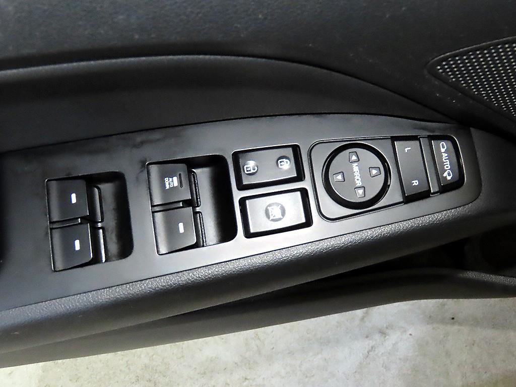 HYUNDAI Avante 2019 Blanco - Importación desde Corea - HF Imports Iquique - Foto 13