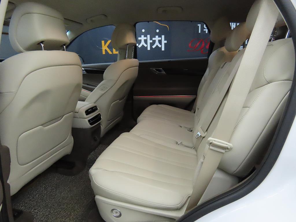 Genesis GV80 - Vista 6