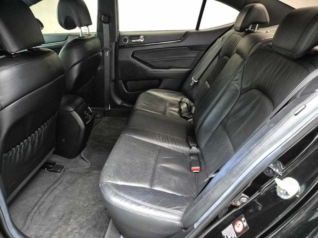 KIA K7 - Vista 12