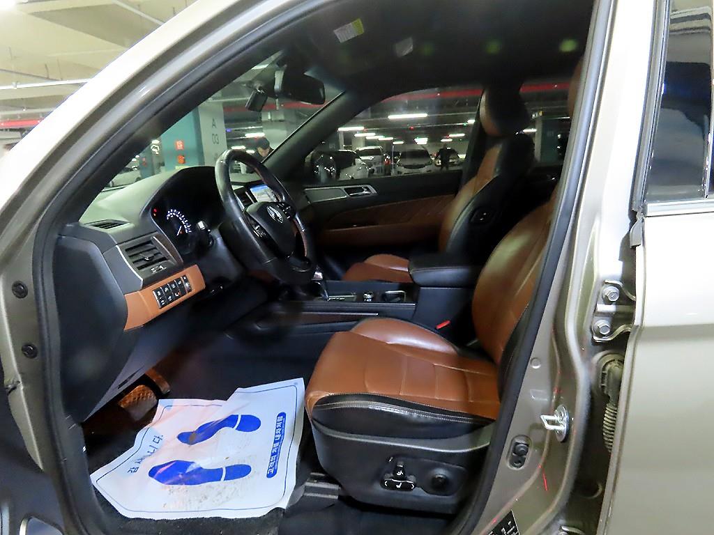 Ssangyong Rexton - Vista 6