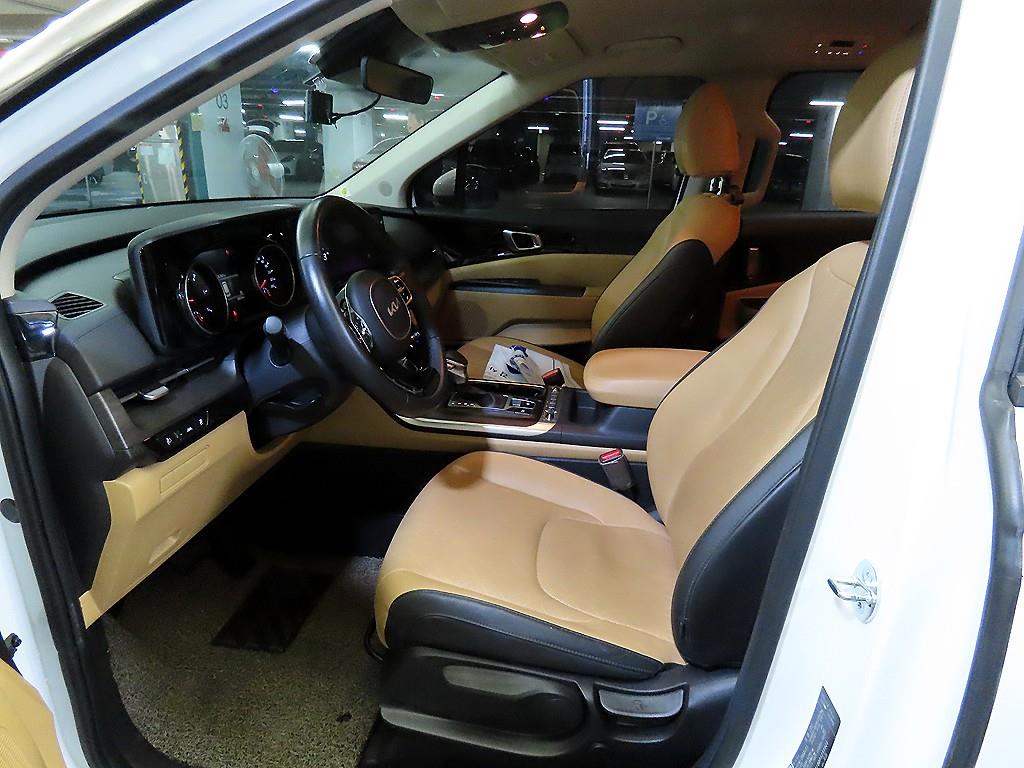 KIA Carnival - Vista 6