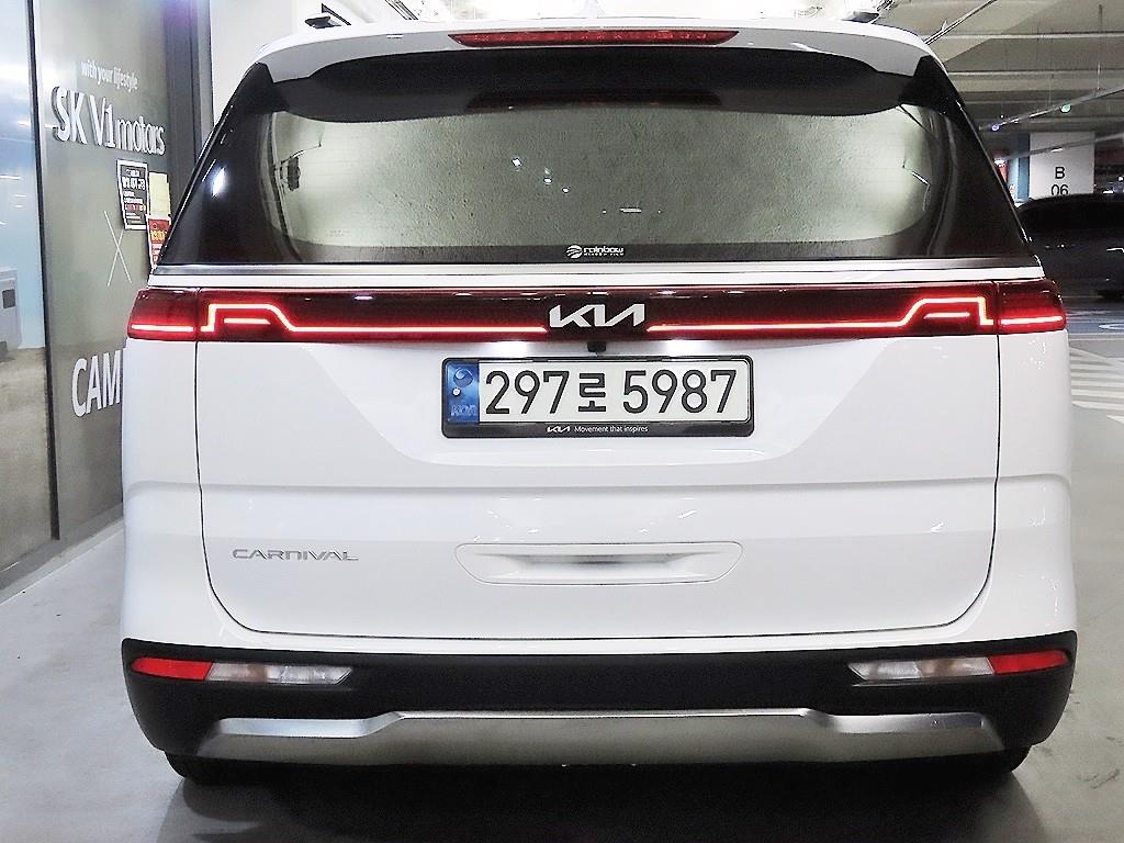 KIA Carnival - Vista 5