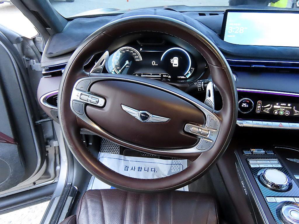 Genesis GV70 - Vista 8