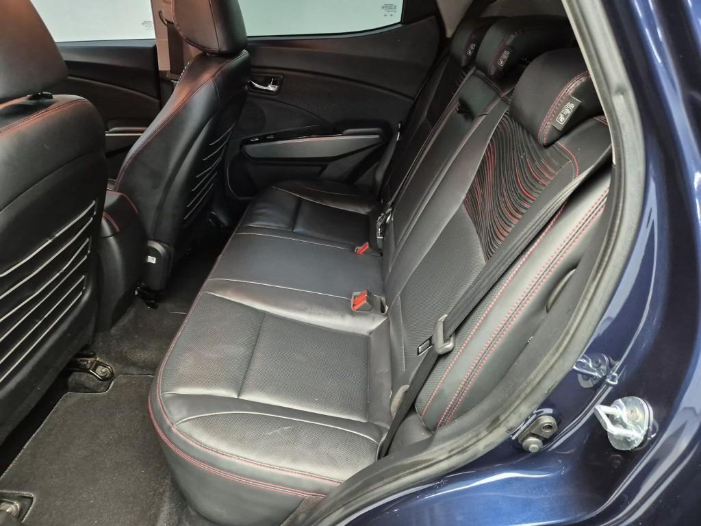 Ssangyong Tivoli - Vista 12