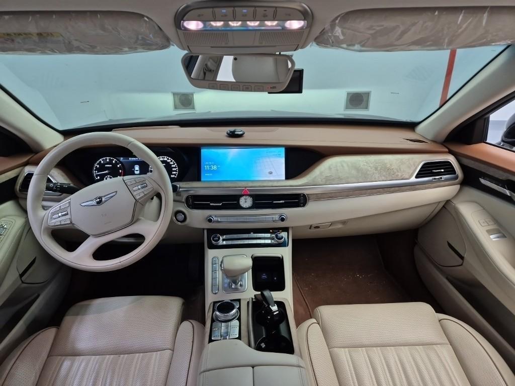 Genesis G90 - Vista 7