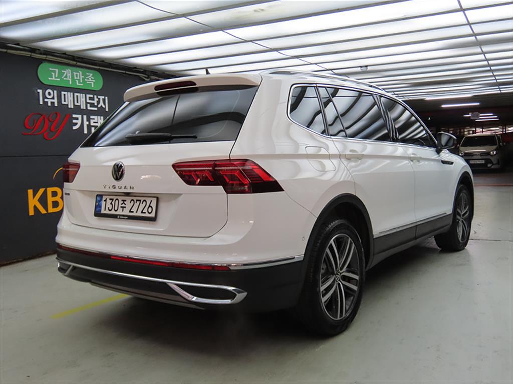 Volkswagen Tiguan - Vista 4