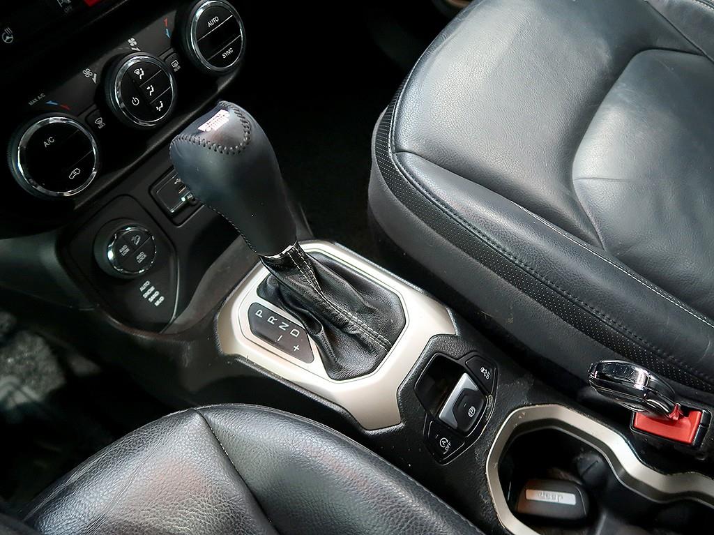 Jeep Renegade 2016 Gris - Importación desde Corea - HF Imports Iquique - Foto 10