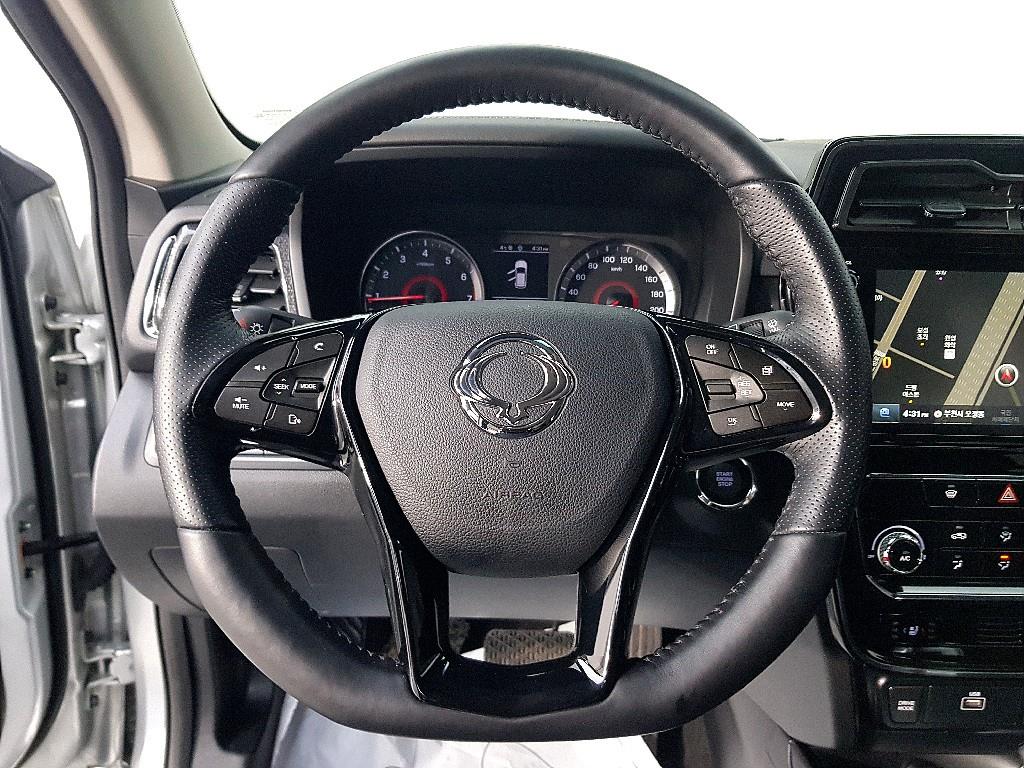 Ssangyong Tivoli - Vista 12