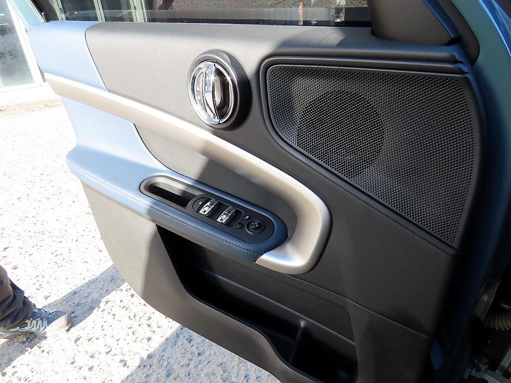 Mini Countryman - Vista 11