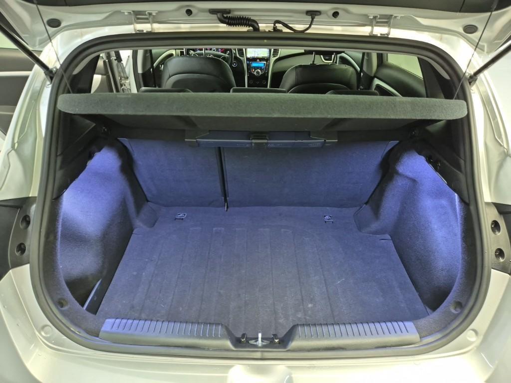 HYUNDAI i30 2015 Gris - Importación desde Corea - HF Imports Iquique - Foto 18