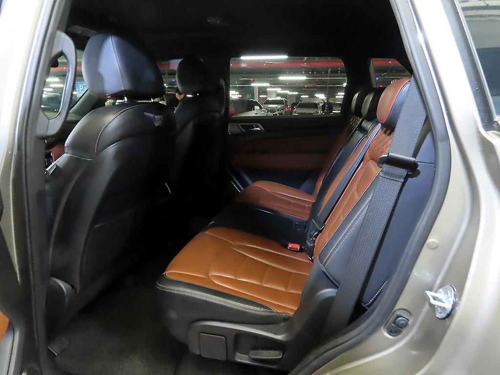 Ssangyong Rexton - Vista 7