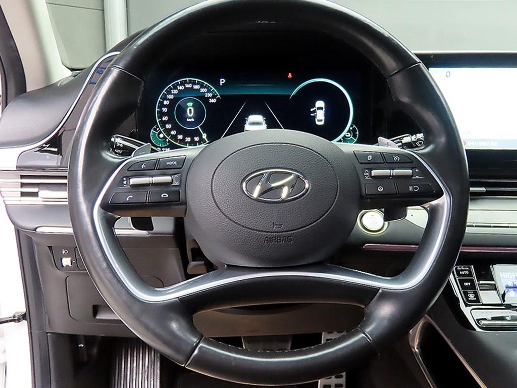 HYUNDAI Grandeur - Vista 9