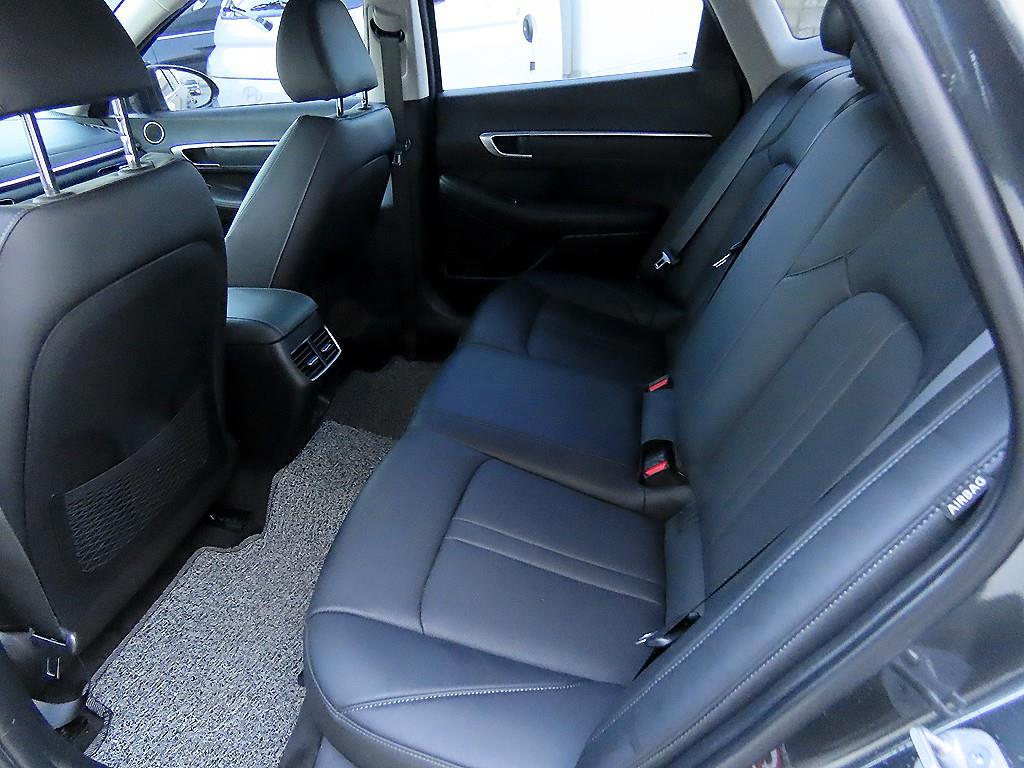 HYUNDAI Sonata - Vista 6